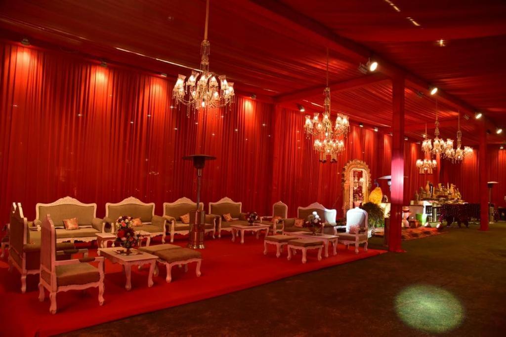 Park Inn By Radisson Gurgaon Bilaspur Maneszar Kültér fotó
