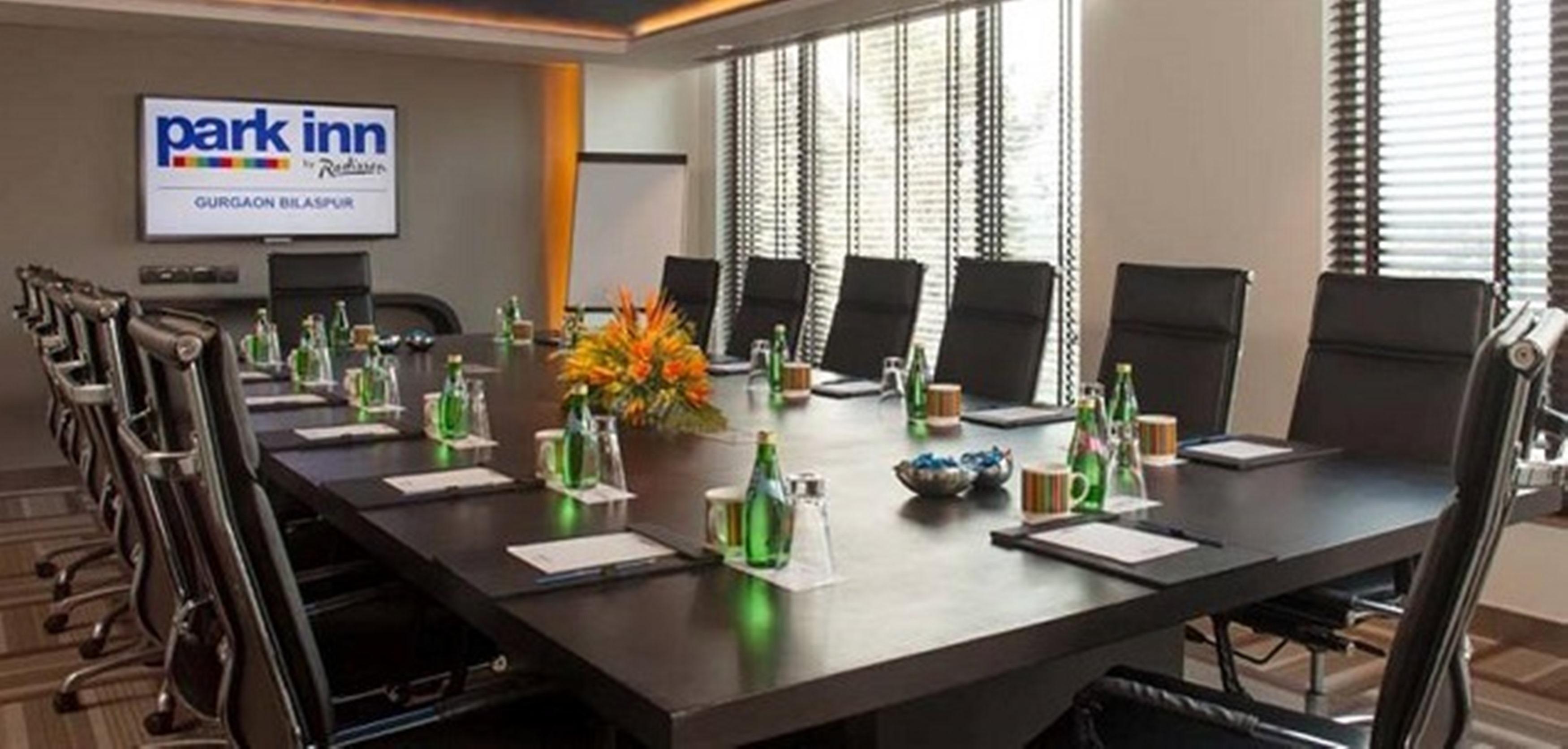 Park Inn By Radisson Gurgaon Bilaspur Maneszar Kültér fotó