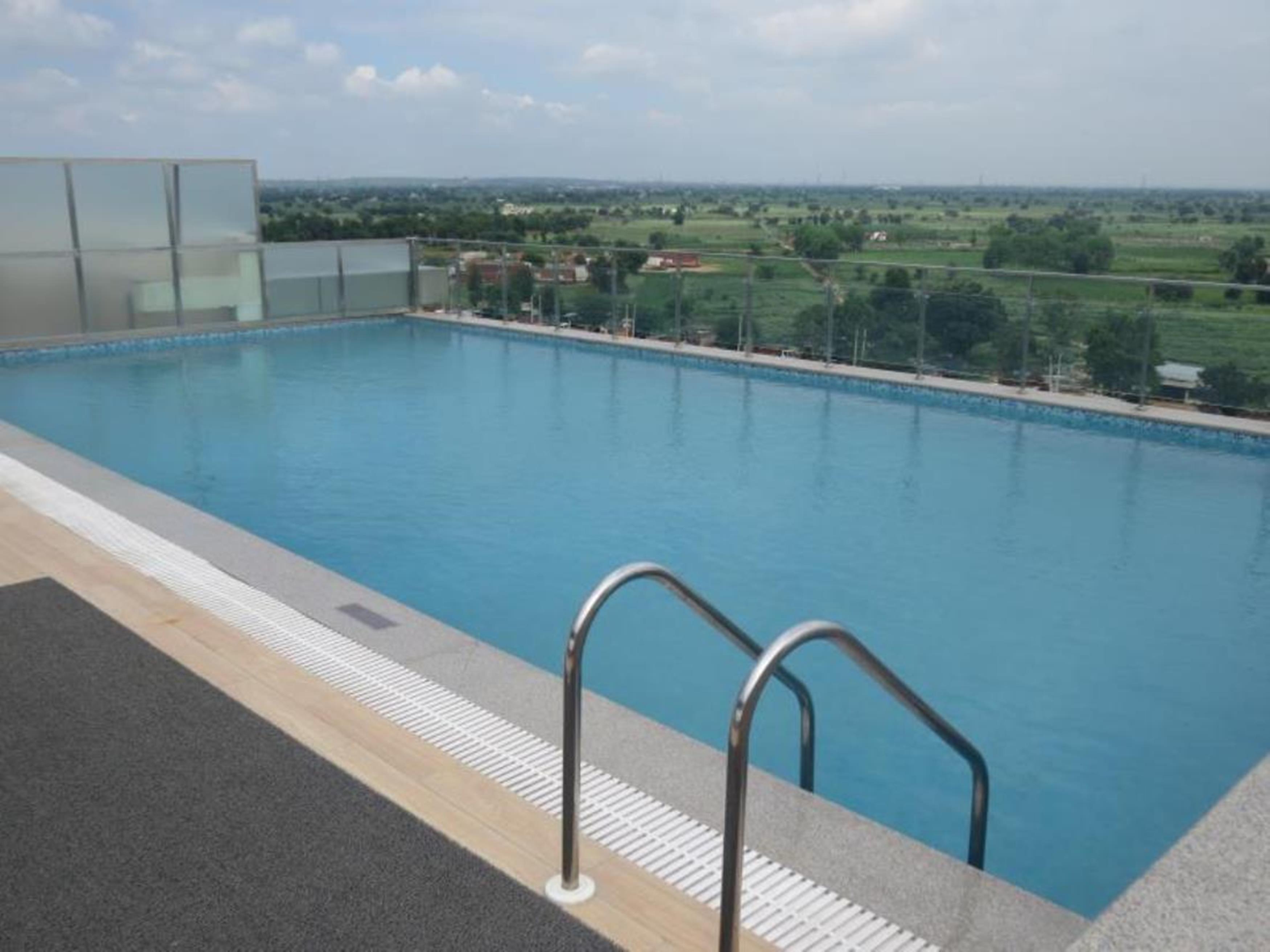 Park Inn By Radisson Gurgaon Bilaspur Maneszar Kültér fotó